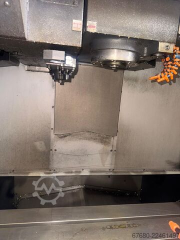Vertical machining center DOOSAN DNM 5700