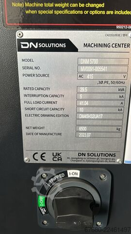 Vertical machining center DOOSAN DNM 5700
