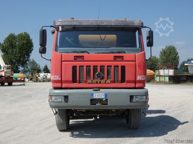 Concrete mixer truck Astra HD7/c 8445