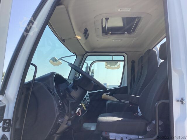 Custom body truck Ford Ford 4x2 Road 1833 Daycab