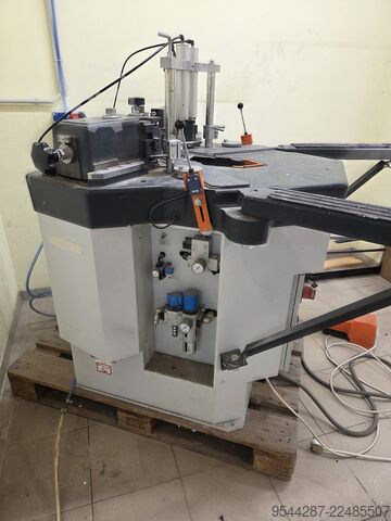 Double miter saw Elumatec EP 124/00