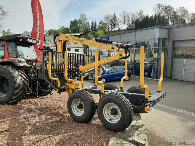 Log trailer Uniforest Rückehänger Uniforst 6.34 mit Kran