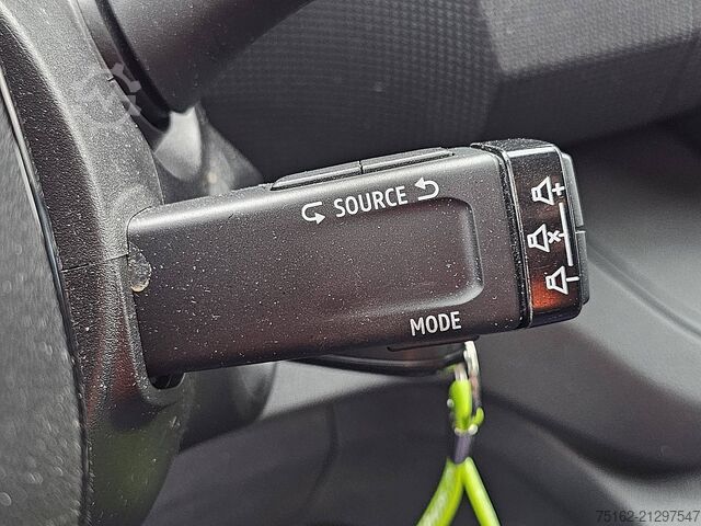 Hochdachkombi RENAULT TRAFIC 2.0 DCI L1H1 LED Navi!