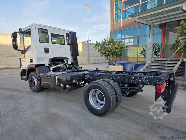 Truck chassis Iveco 120EL25P