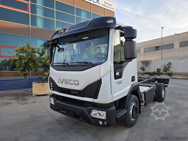Truck chassis Iveco 120EL25P
