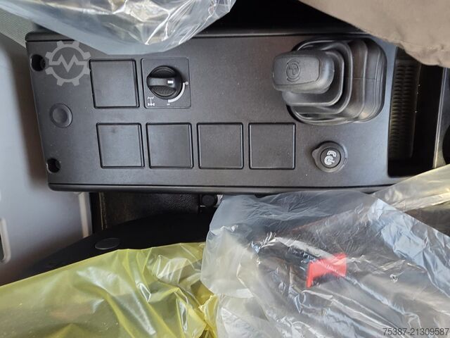 Truck chassis IVECO 120EL25K