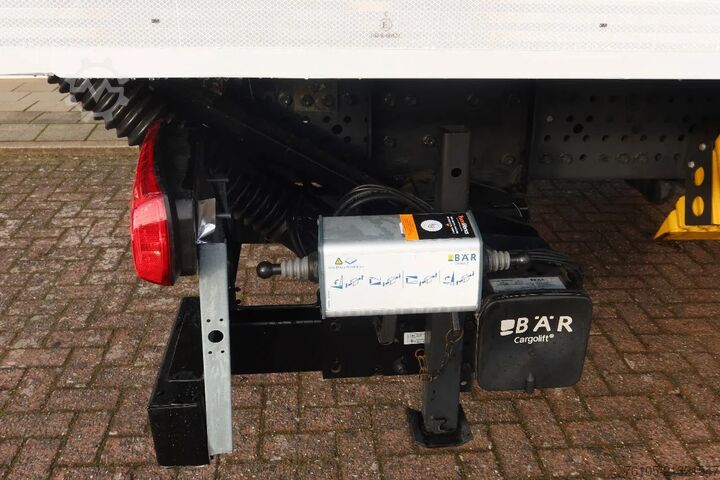 Box body Mercedes-Benz Actros 1840 L Bkawagen+ BAR klep 2.000kg met Ge...