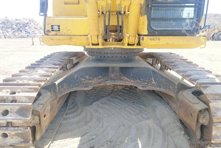Crawler excavator Komatsu PC500LC (multiple units available in Saudi Arabia)