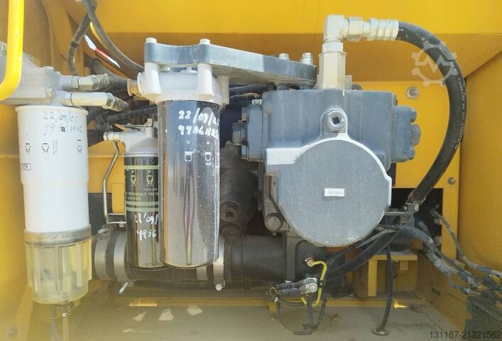 Crawler excavator Komatsu PC500LC (multiple units available in Saudi Arabia)