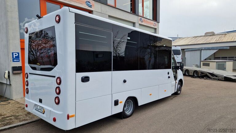 Kleinbus MERCEDES-BENZ 30 Sitzer Schul- Transferbus 519 Vorlauffahrzeug