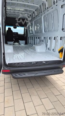 Kastenwagen hoch MERCEDES-BENZ Sprinter III Kasten  519 CDI RWD 4x 4 Allrad