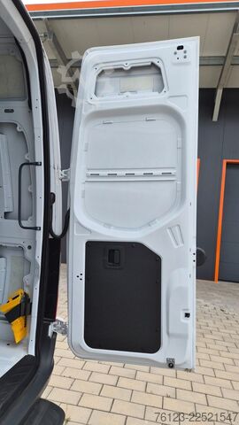 Kastenwagen hoch MERCEDES-BENZ Sprinter III Kasten  519 CDI RWD 4x 4 Allrad