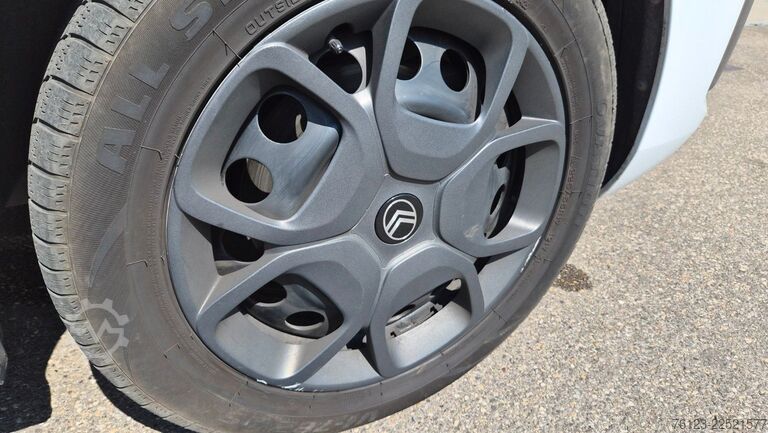 Kleinbus Citroën SpaceTourer Opel Zafira Plus M 9 Sitzer