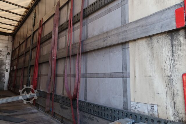 Anhänger mit Pritsche & Plane Hofmann