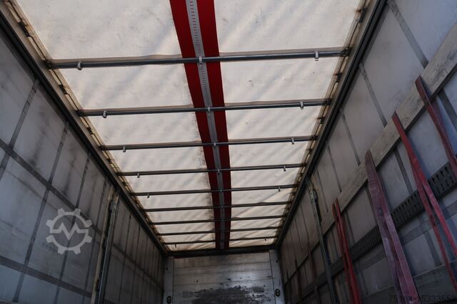 Anhänger mit Pritsche & Plane Hofmann