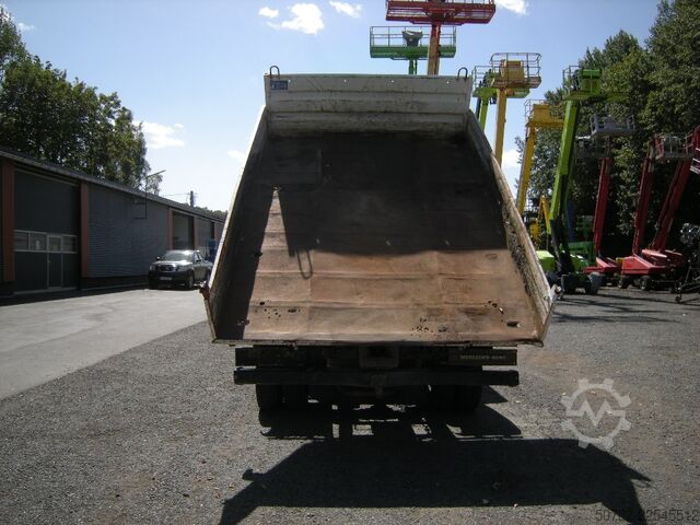 Transporter mit Kipper Mercedes-Benz Vario 816 Kipper