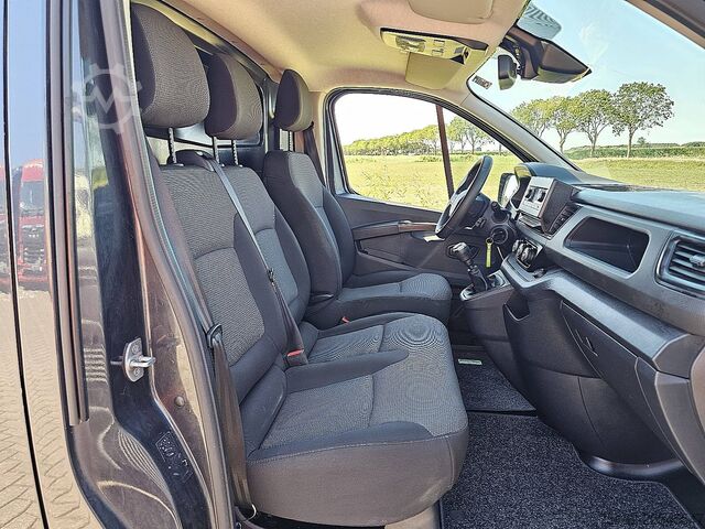 Hochdachkombi RENAULT TRAFIC 2.0 DCI ac LED EURO6