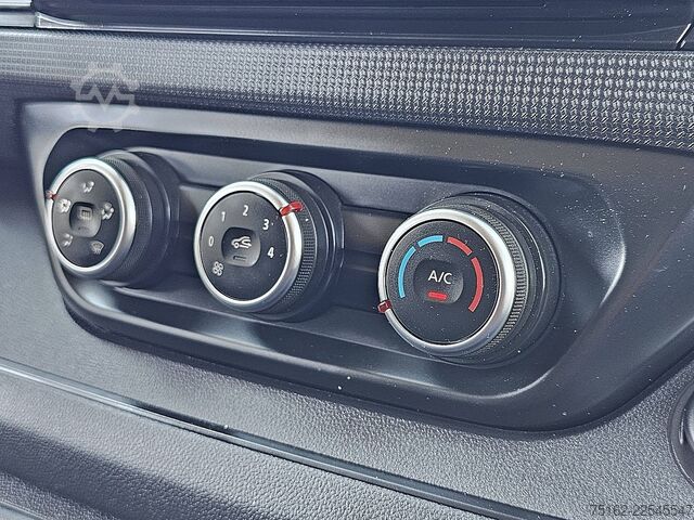 Hochdachkombi RENAULT TRAFIC 2.0 DCI ac LED EURO6