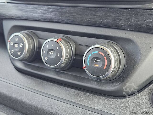 Hochdachkombi RENAULT TRAFIC 2.0 DCI ac LED EURO6