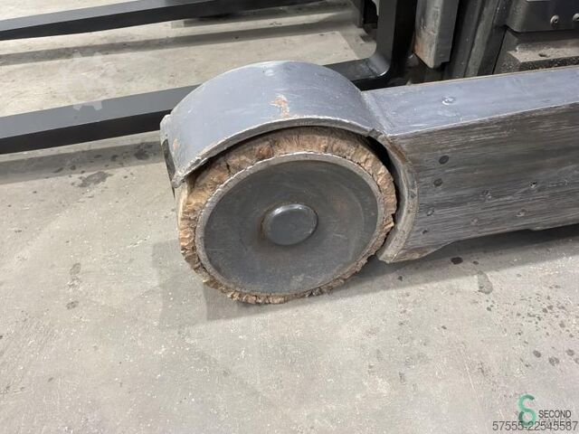 Reach truck Linde R14