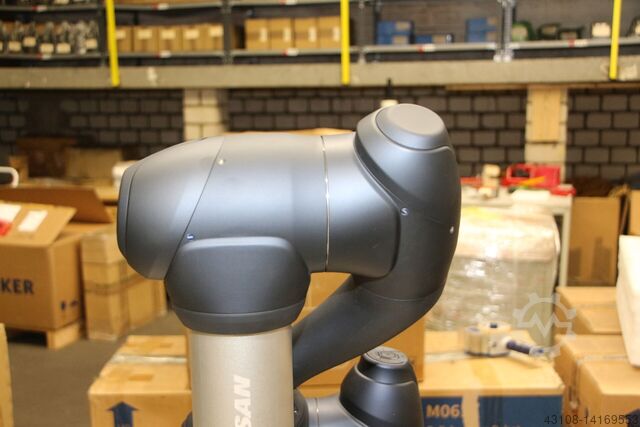 Industrial robot Coobot Doosan (1) M0609