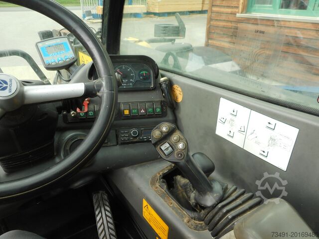 Telescopic handler New Holland LM5060