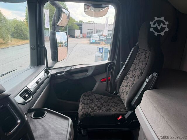 Gefahrgut LKW SCANIA S450 ADR EXII/ EXIII Retarder ACC 2Tanks PTO