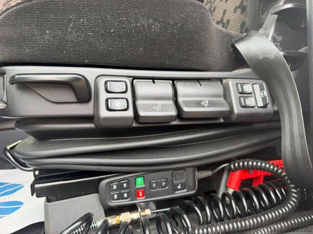 Gefahrgut LKW SCANIA S450 ADR EXII/ EXIII Retarder ACC 2Tanks PTO