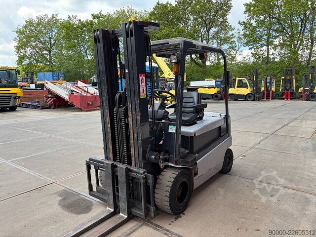 Forklift Nissan GQ02 L 30 CU