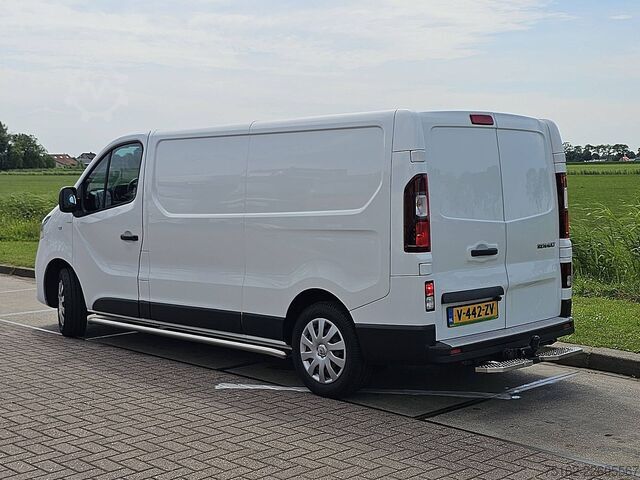 High-roof van RENAULT TRAFIC 1.6 DCI