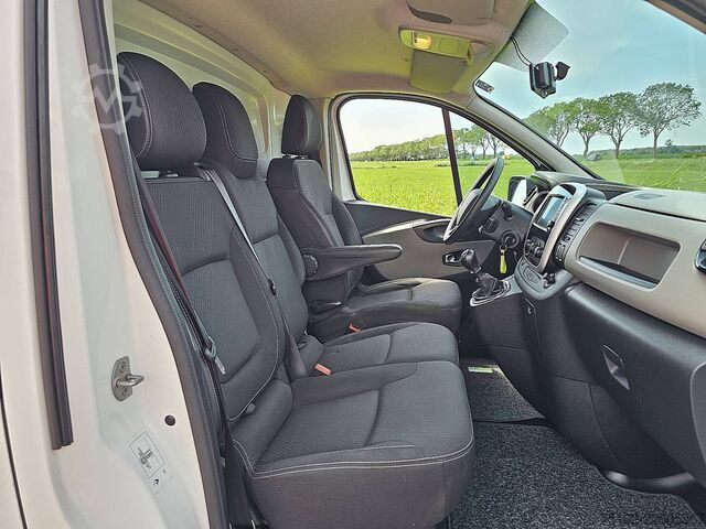 High-roof van RENAULT TRAFIC 1.6 DCI
