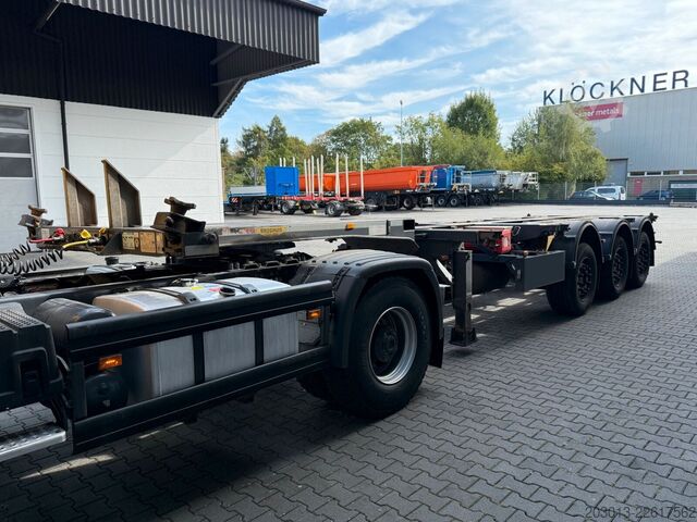 Swap body semitrailer BROSHUIS MFCC-HD 3-Achs Containerchassis