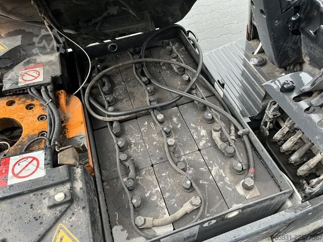 Electric 3-wheel forklift Still RX50-15