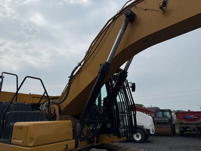 Chain excavator CATERPILLAR 330 Kettenbagger 30,8 Ton *5035 BTH