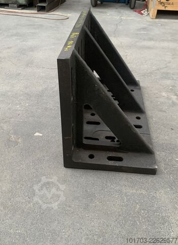 Gusseisenwinkel Equerre en fonte 640 x 400 x 320 mm