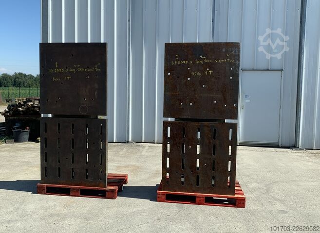 Paar Gusseisen-Winkelplatten Paire d'équerres en fonte 2075 x 1000 x 700 mm