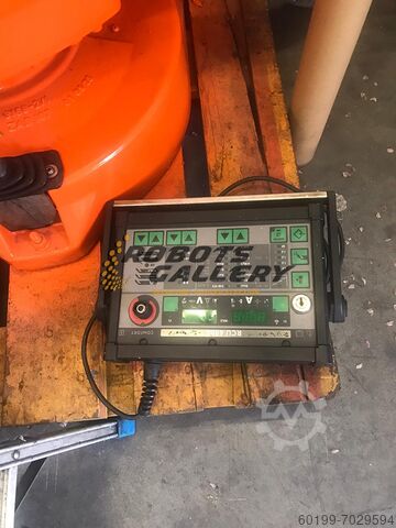 IRB 2400L with Fronius power supply ABB IRB 2400L con fuente de energía Fronius
