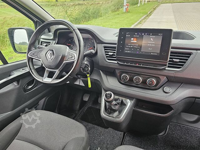 High-roof van RENAULT TRAFIC 2.0 DCI 130  L2H1 44 dkm.!!