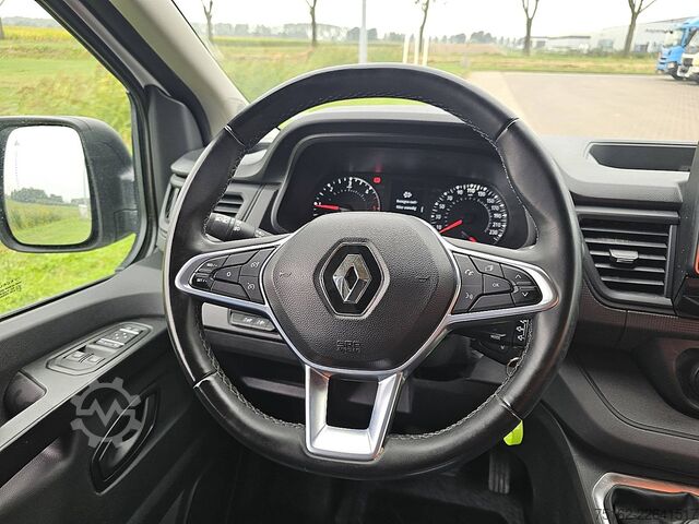 High-roof van RENAULT TRAFIC 2.0 DCI 130  L2H1 44 dkm.!!