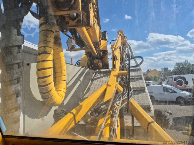 Superstructure with concrete pump Amv 7450D - Shotcrete Robot