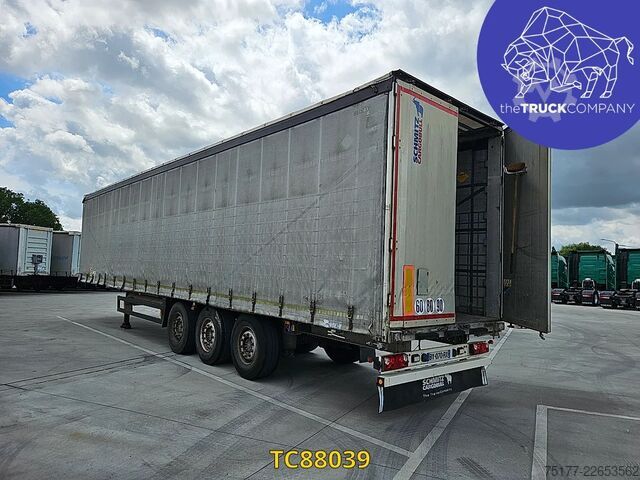 Sliding tarpaulins Schmitz Cargobull 