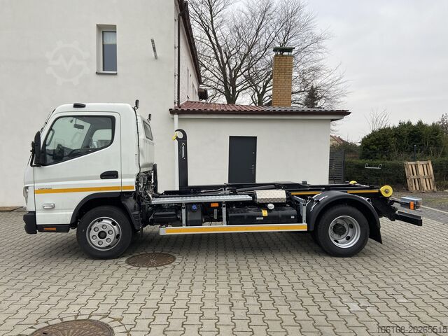 Roll-off tipper Fuso Canter 7C18 Abrollkipper - 59.990 Euro
