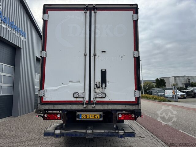 Refrigerated/freezer transport schmitz cargobull SCB*S3B Lift- & Steeraxle, Thermo-King SMX, Tai...