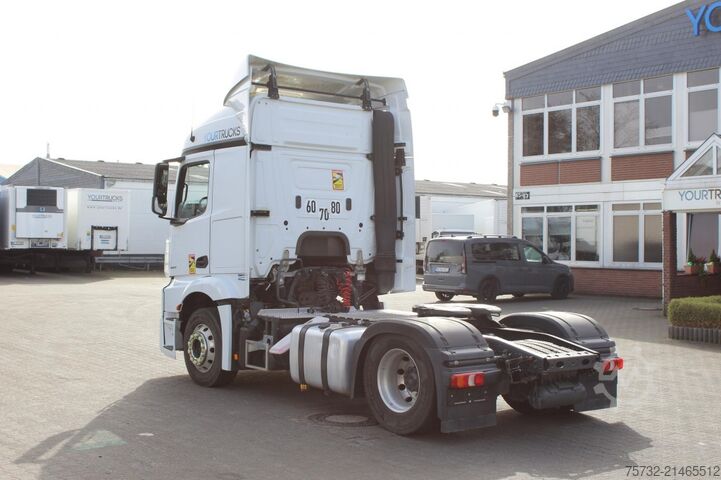 Hazardous materials truck Mercedes-Benz Actros 1843 Retarder   ACC   ADR FL EXII AT