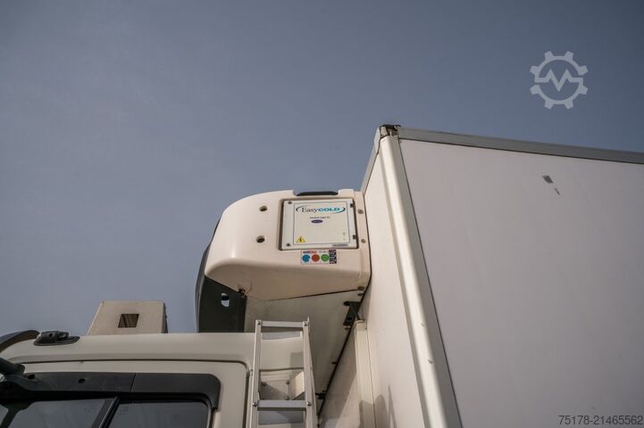 Refrigerated/freezer transport VOLVO FLH 290 +CARRIER