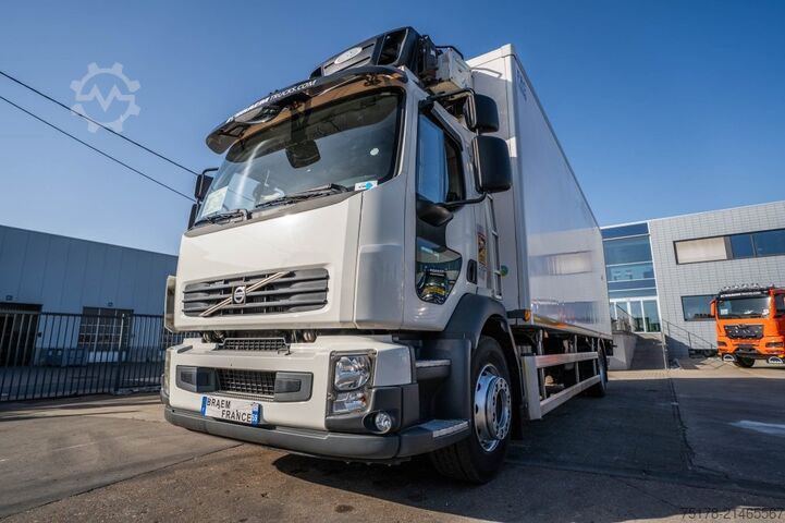 Refrigerated/freezer transport VOLVO FLH 290 +CARRIER