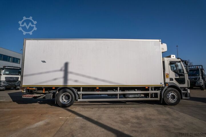 Refrigerated/freezer transport VOLVO FLH 290 +CARRIER