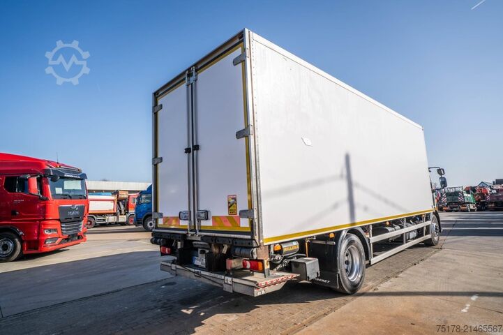 Refrigerated/freezer transport VOLVO FLH 290 +CARRIER