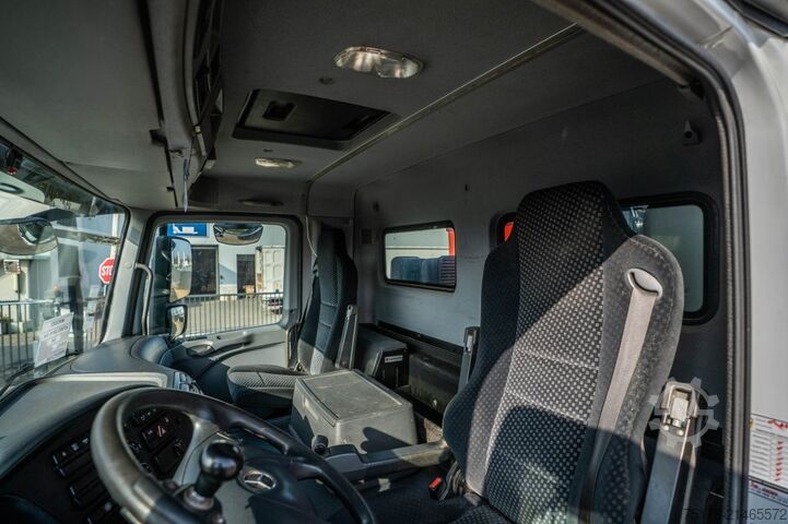 Tipper MERCEDES ACTROS 3241 K-MP3