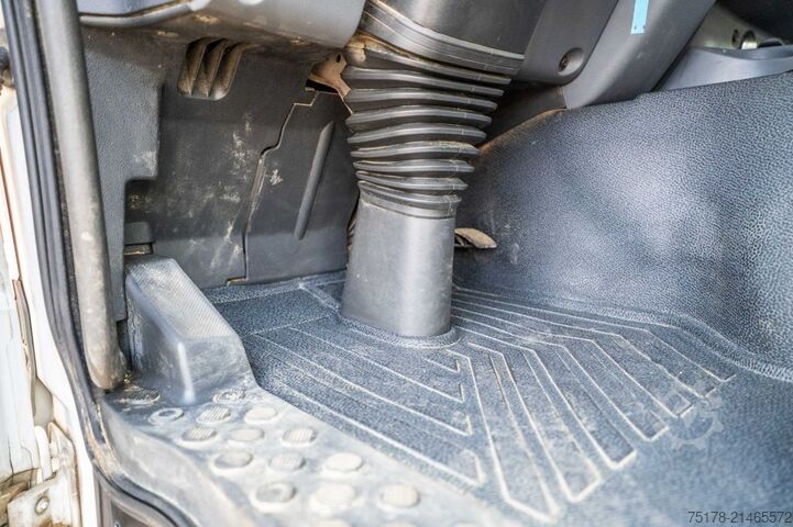 Tipper MERCEDES ACTROS 3241 K-MP3